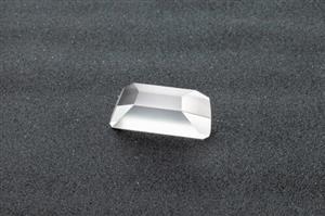 High precision roof prism